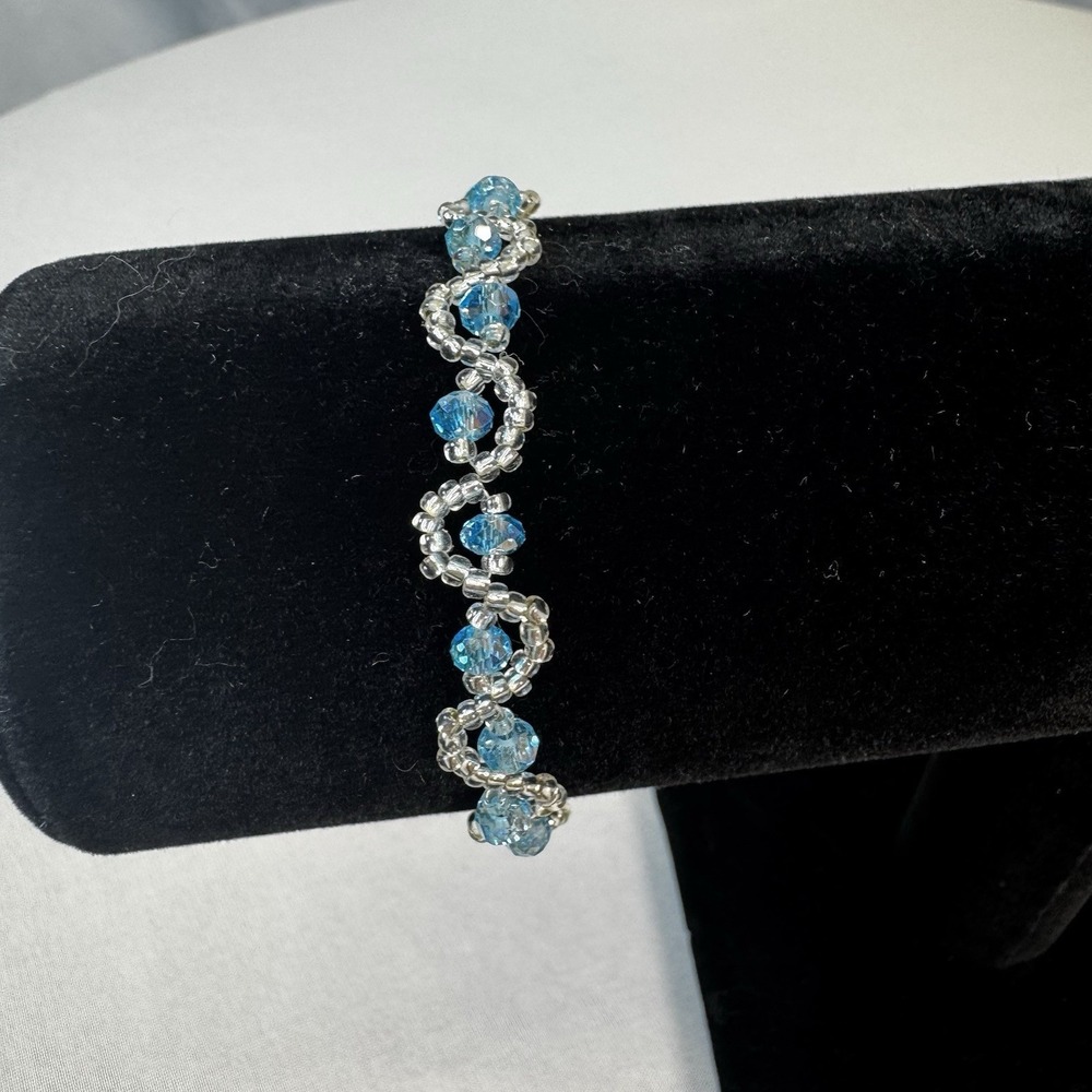 Blue Silver Beaded Bracelet With Magnetic Clasp‎